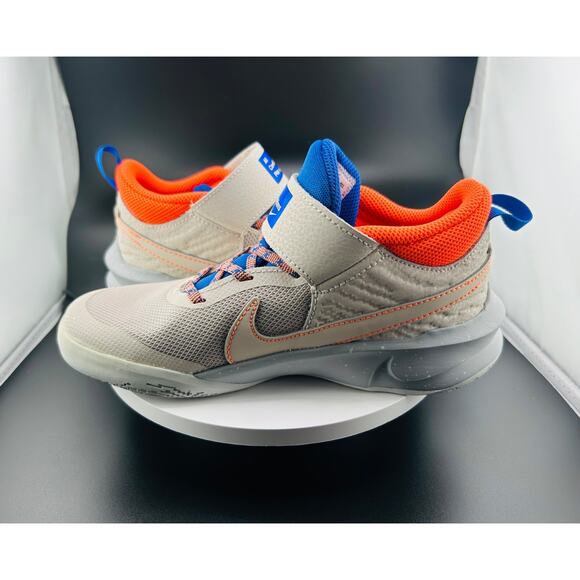 Nike Team Hustle D10 SE Low Desert Sand - DD1882-001 Sz 2 - Picture 5 of 6